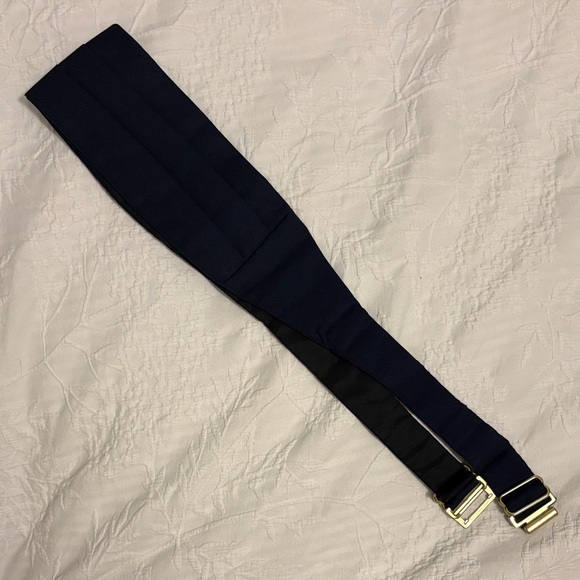 Boys’ Cummerbund - Picture 5 of 8